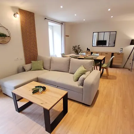 La Maisonnette Apartment Saint-Georges-de-Luzencon