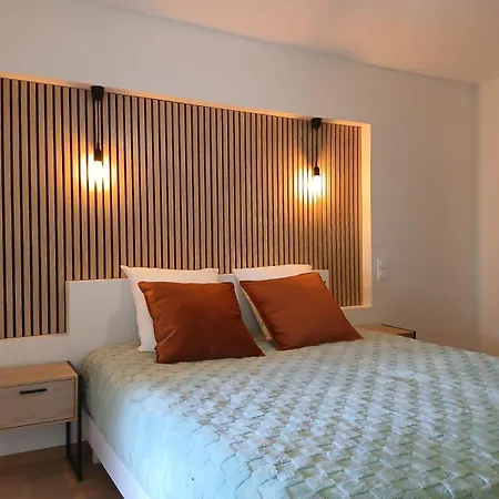 Apartment La Maisonnette Saint-Georges-de-Luzencon