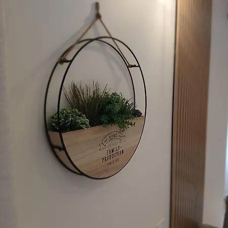 La Maisonnette Apartment Saint-Georges-de-Luzencon