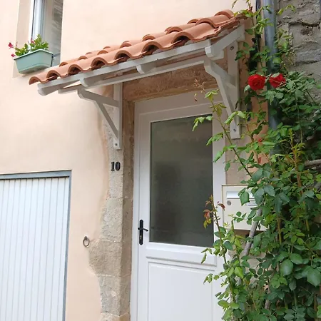 Apartment La Maisonnette Saint-Georges-de-Luzencon
