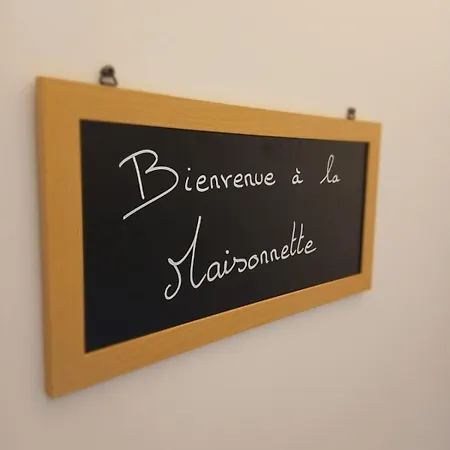 La Maisonnette * Saint-Georges-de-Luzencon